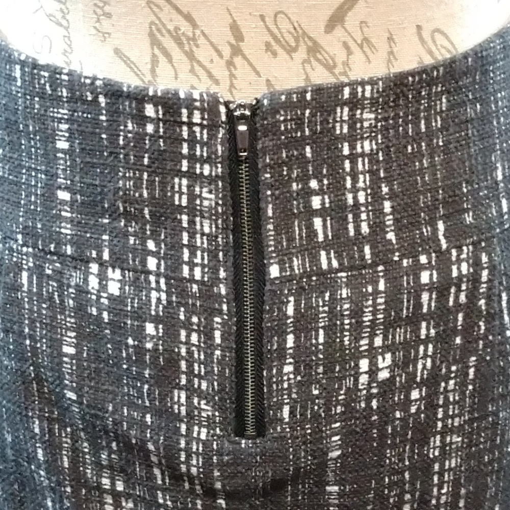J Crew Gray and White Patterned Mini Skirt - Picture 5 of 7